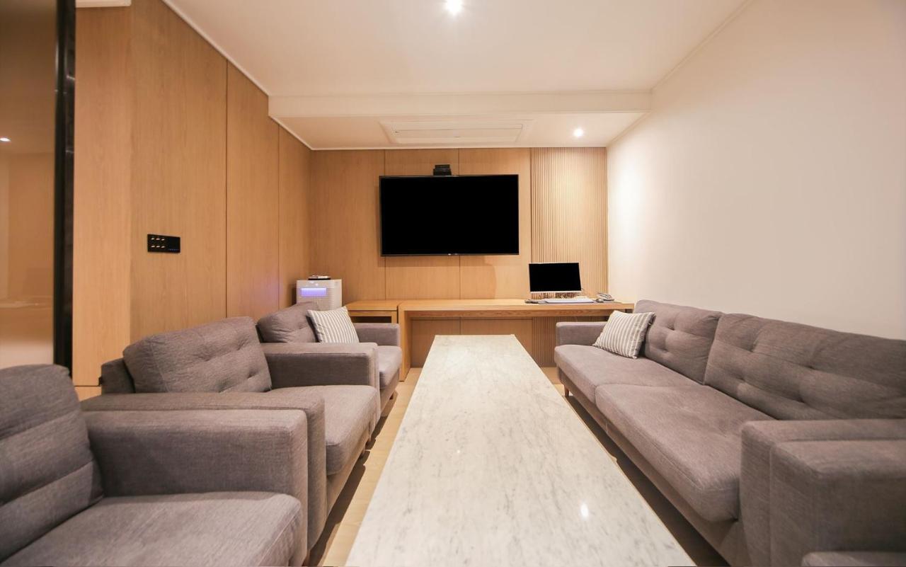 Hotel Lazy Heaven 昌原市 外观 照片
