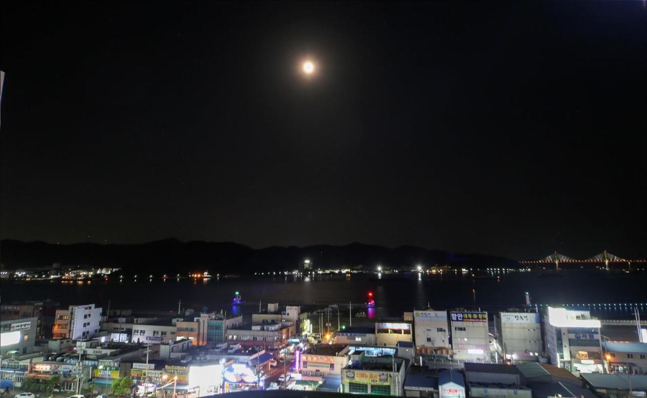 Hotel Lazy Heaven 昌原市 外观 照片