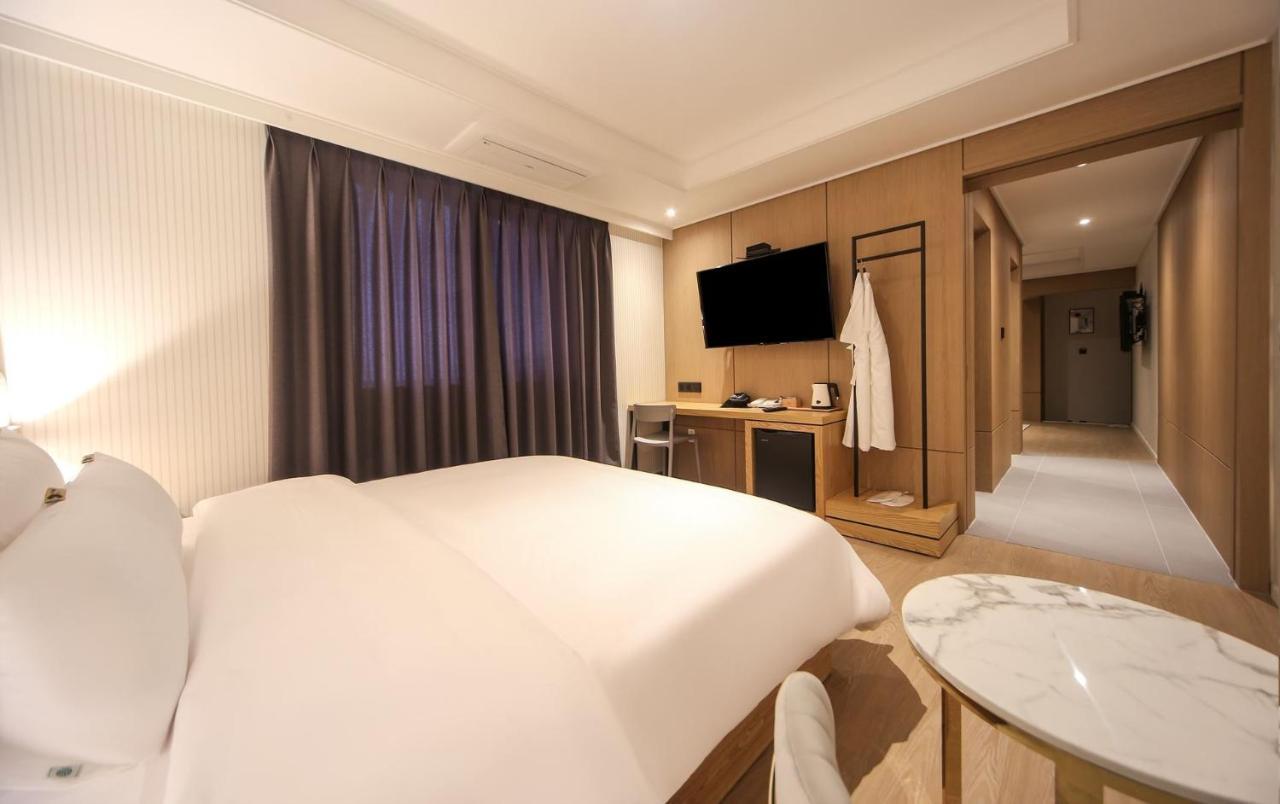 Hotel Lazy Heaven 昌原市 外观 照片
