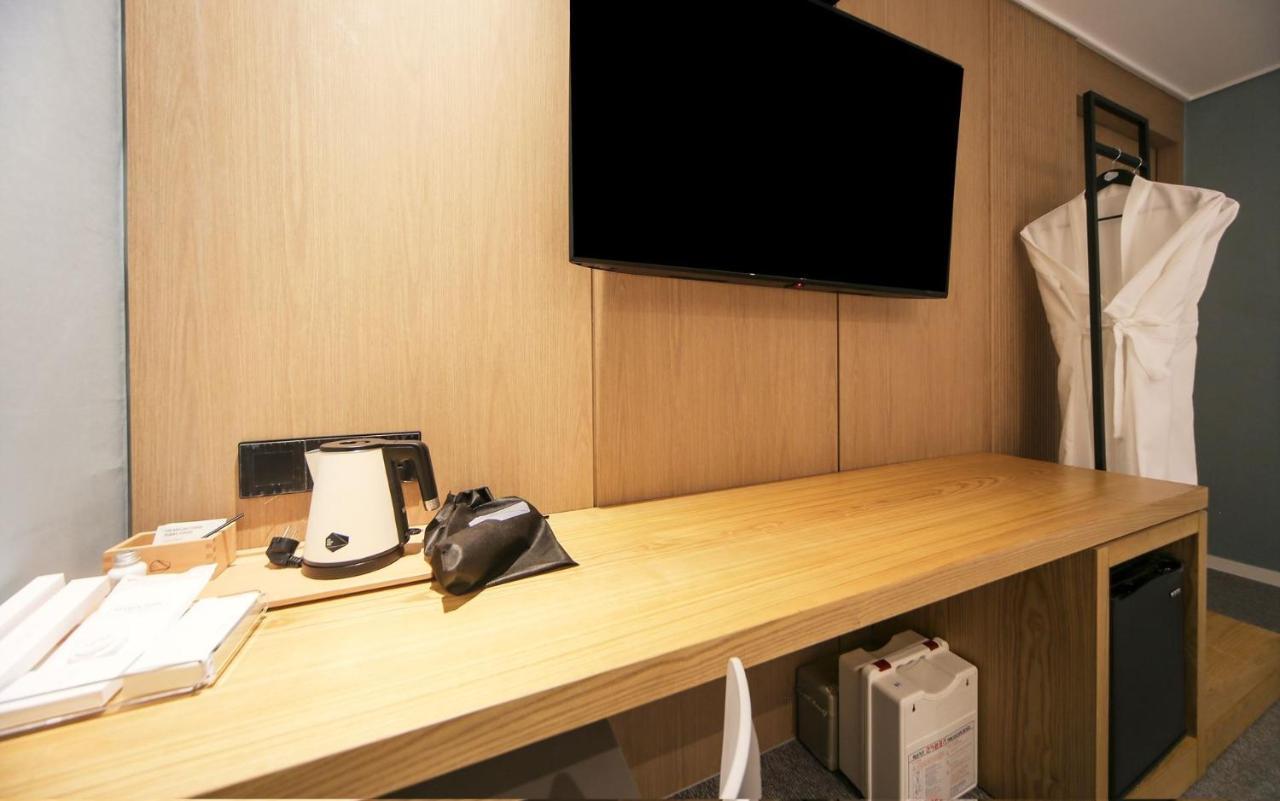 Hotel Lazy Heaven 昌原市 外观 照片