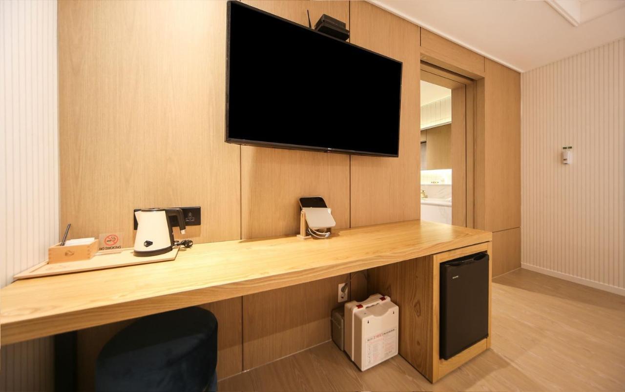 Hotel Lazy Heaven 昌原市 外观 照片
