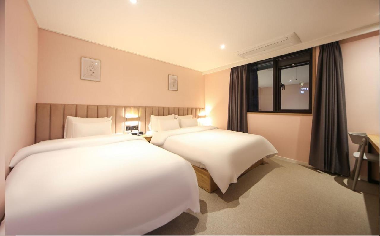 Hotel Lazy Heaven 昌原市 外观 照片
