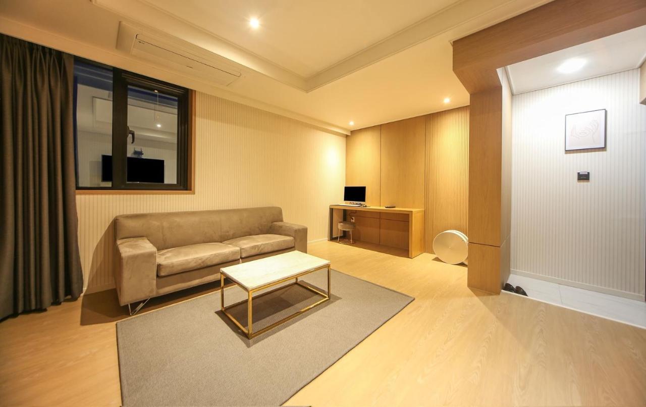Hotel Lazy Heaven 昌原市 外观 照片
