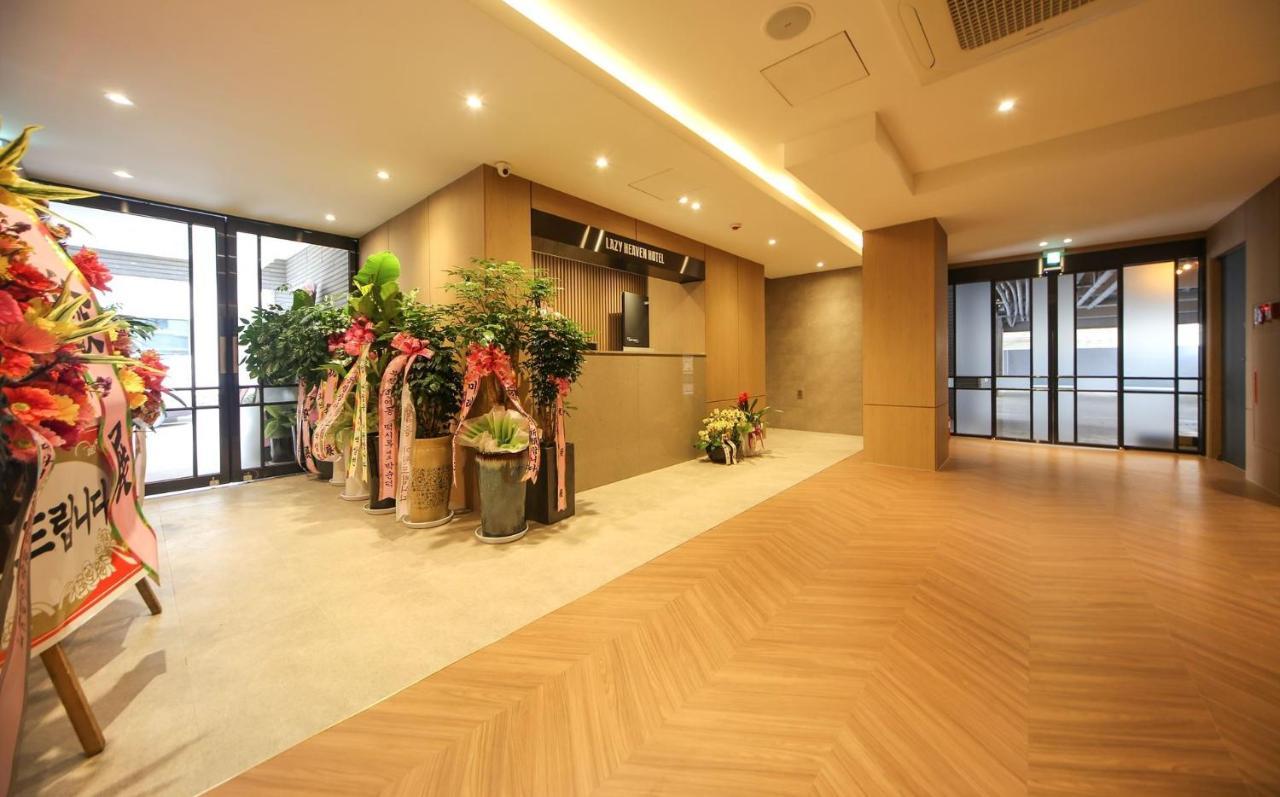 Hotel Lazy Heaven 昌原市 外观 照片